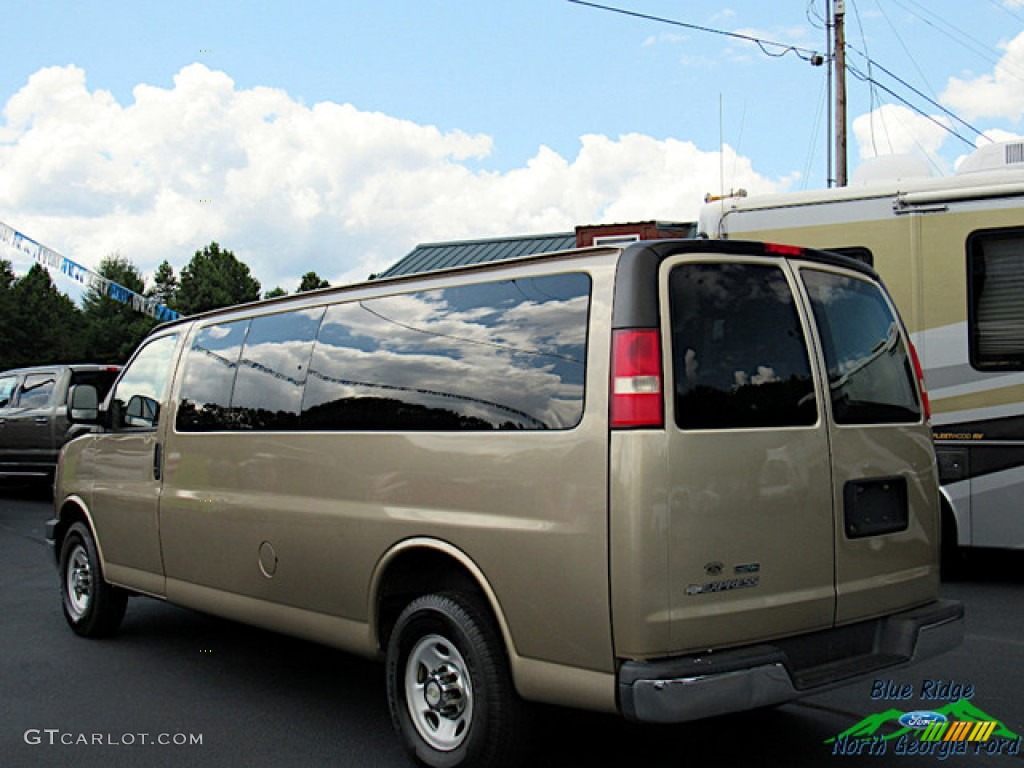 2011 Express LT 3500 Extended Passenger Van - Sandstone Metallic / Neutral photo #3