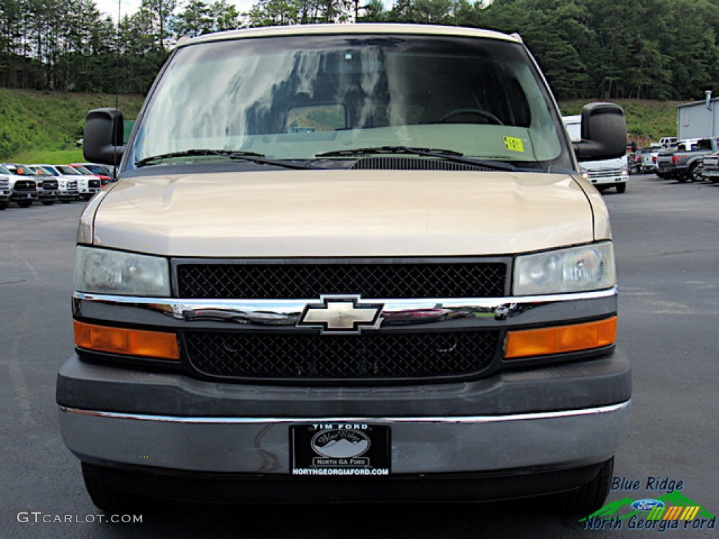 2011 Express LT 3500 Extended Passenger Van - Sandstone Metallic / Neutral photo #8