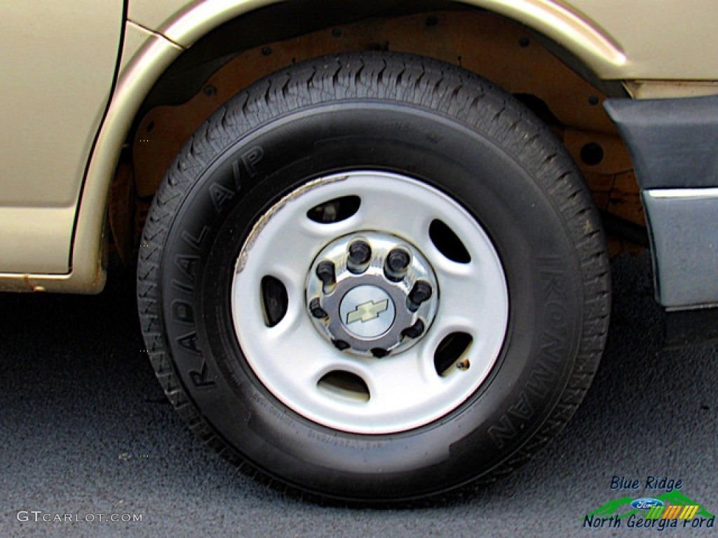 2011 Express LT 3500 Extended Passenger Van - Sandstone Metallic / Neutral photo #9