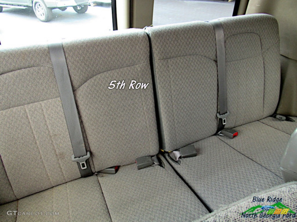 2011 Express LT 3500 Extended Passenger Van - Sandstone Metallic / Neutral photo #17