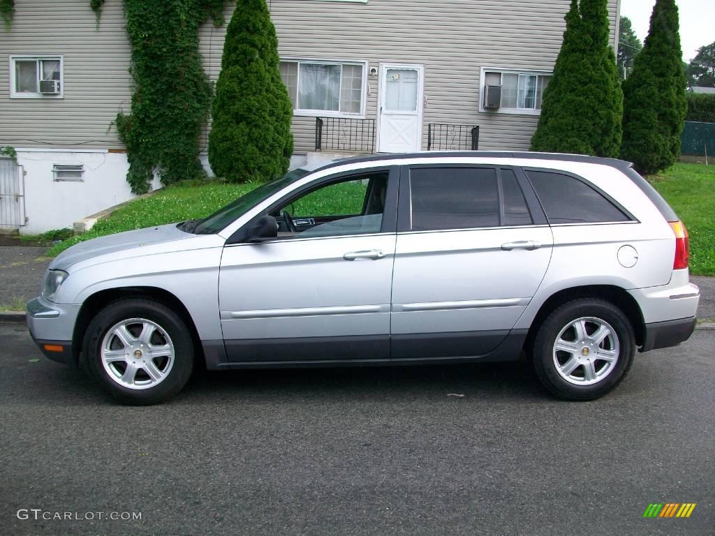 2004 Pacifica AWD - Bright Silver Metallic / Light Taupe photo #2