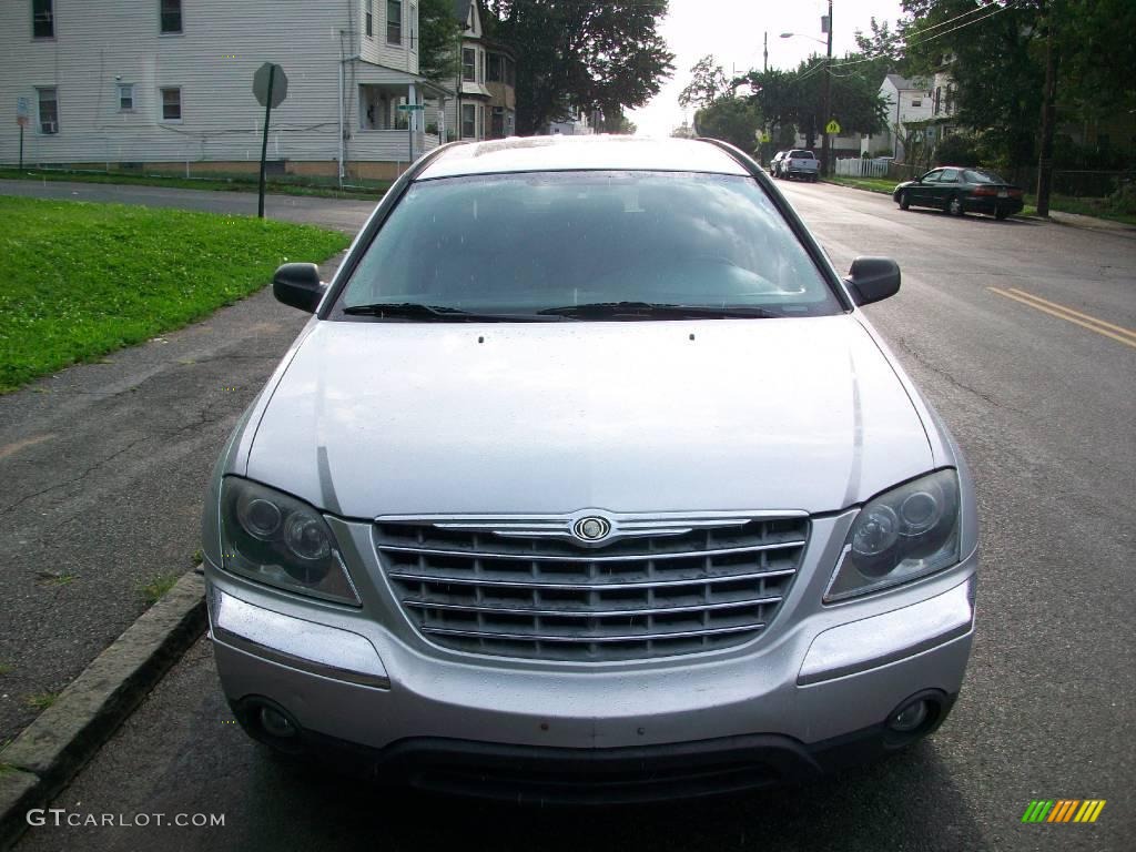 2004 Pacifica AWD - Bright Silver Metallic / Light Taupe photo #6
