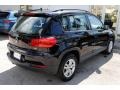 Deep Black Pearl - Tiguan S Photo No. 9