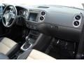 Deep Black Pearl - Tiguan S Photo No. 18