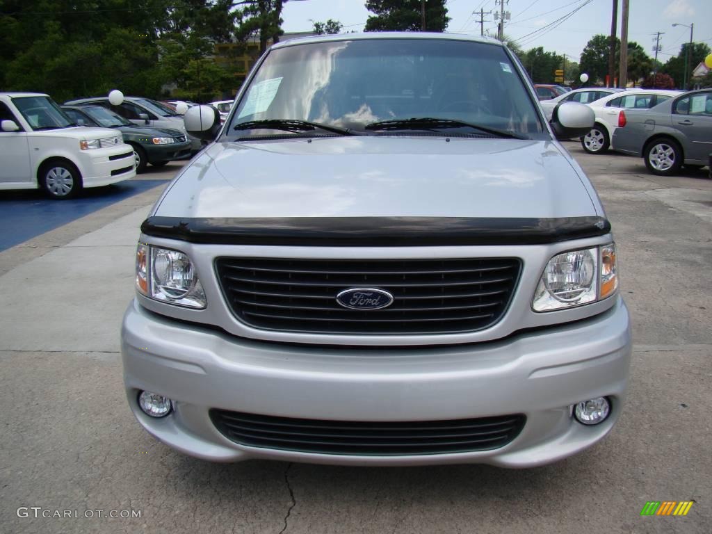 2002 F150 SVT Lightning - Silver Metallic / SVT Medium Graphite photo #29