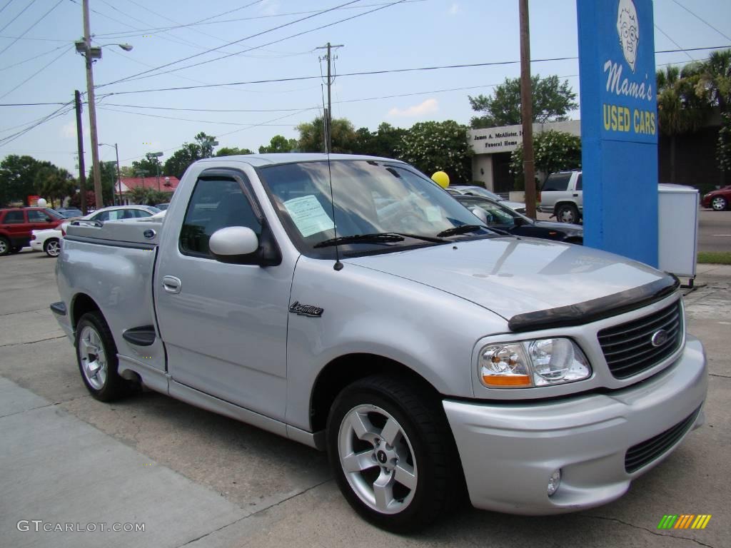 2002 F150 SVT Lightning - Silver Metallic / SVT Medium Graphite photo #30