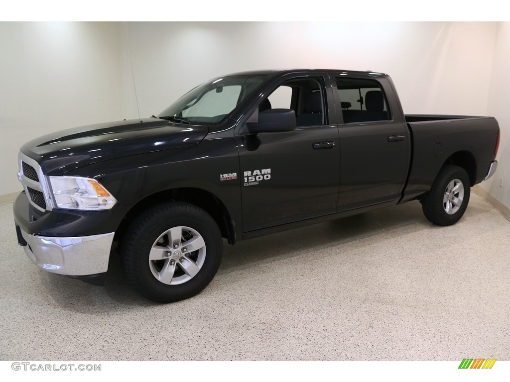 2019 1500 Classic Big Horn Quad Cab 4x4 - Brilliant Black Crystal Pearl / Black/Diesel Gray photo #3