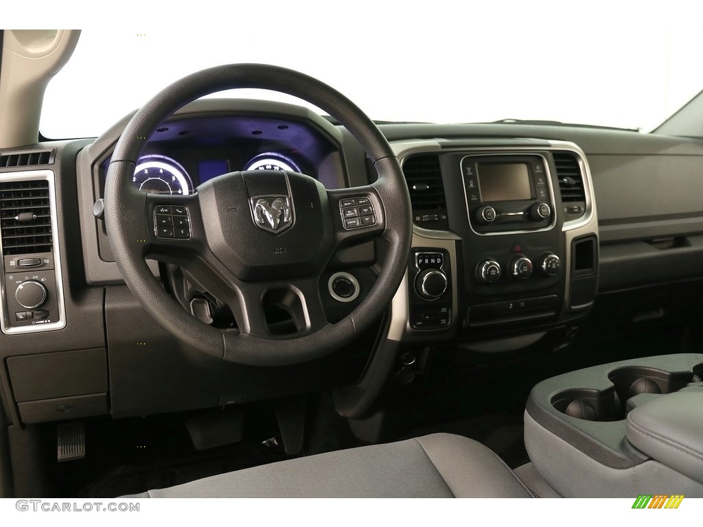 2019 1500 Classic Big Horn Quad Cab 4x4 - Brilliant Black Crystal Pearl / Black/Diesel Gray photo #6