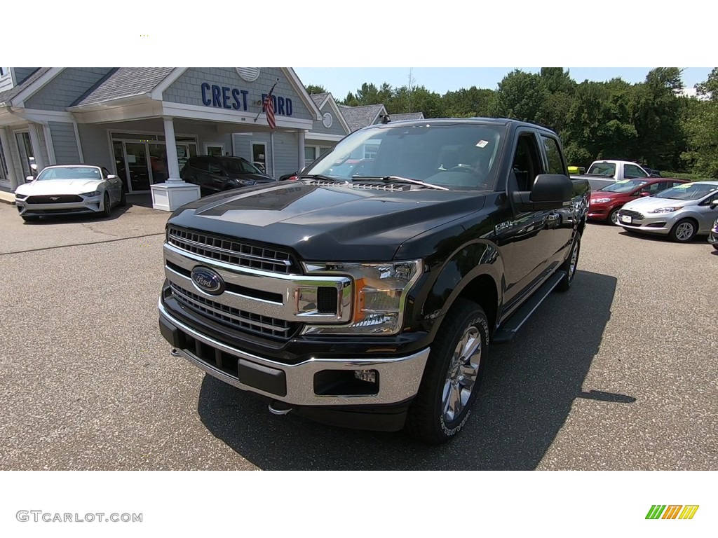 2019 F150 XLT SuperCrew 4x4 - Agate Black / Earth Gray photo #3