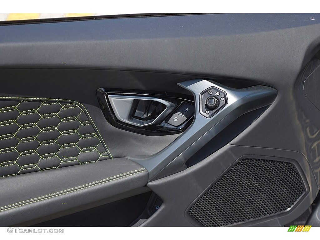 2018 Lamborghini Huracan LP580-2 Spyder Controls Photo #134487404