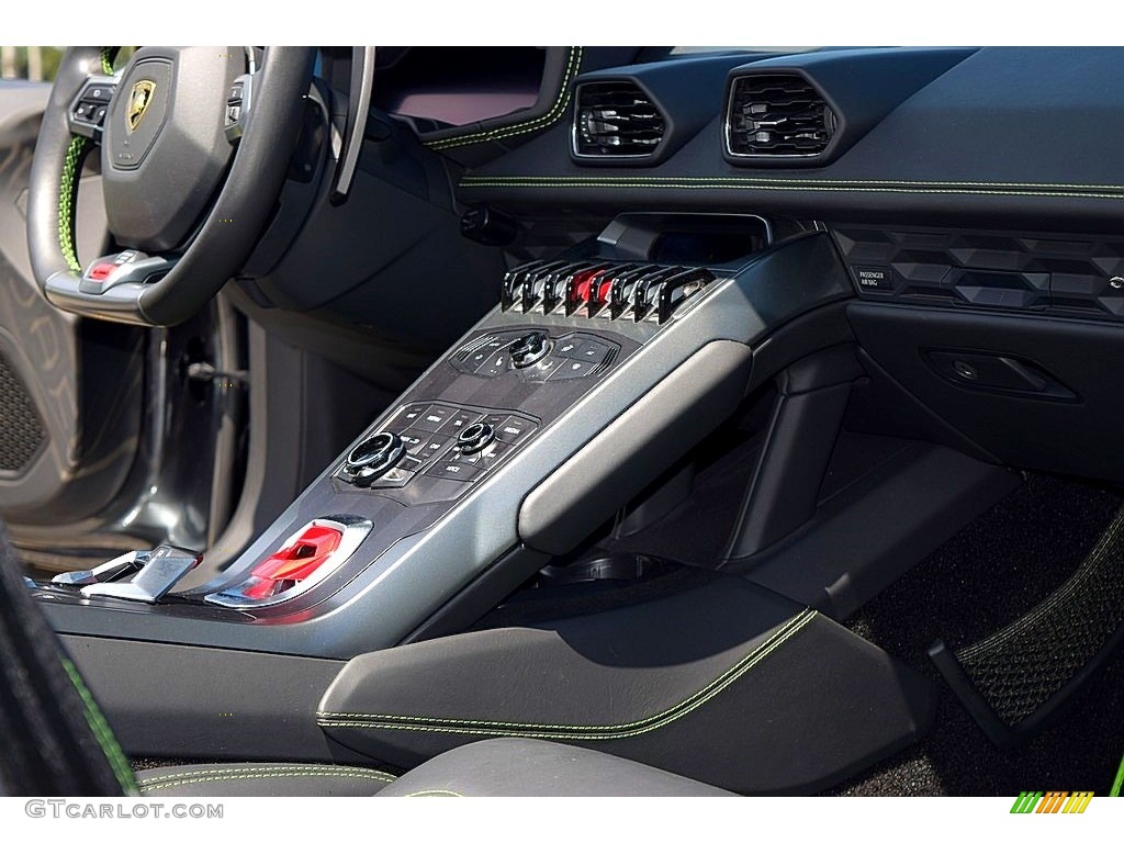 2018 Lamborghini Huracan LP580-2 Spyder Controls Photo #134487536