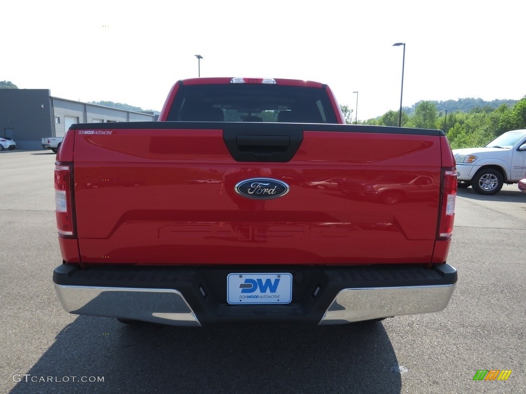 2019 F150 XLT SuperCrew 4x4 - Race Red / Earth Gray photo #11