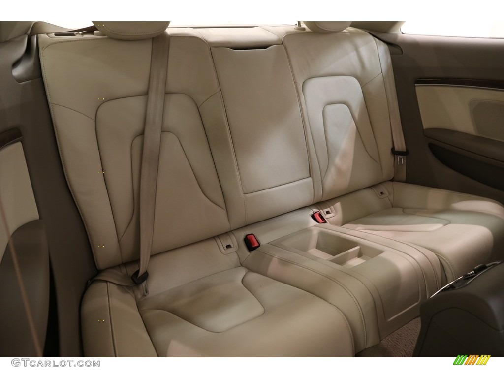 2011 A5 2.0T quattro Coupe - Ibis White / Linen Beige photo #17