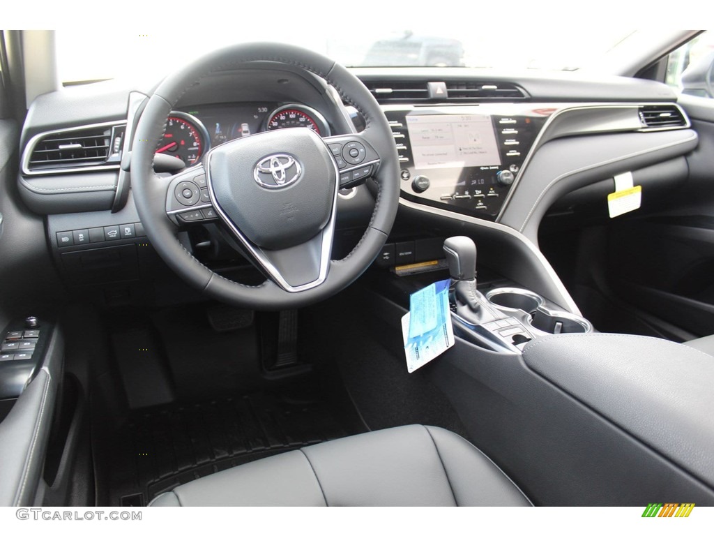 2019 Camry XSE - Wind Chill Pearl / Black photo #23