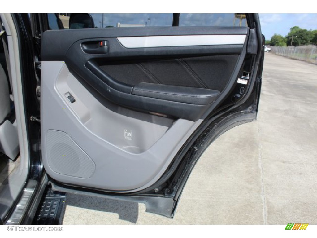 2006 4Runner SR5 - Black / Stone Gray photo #25