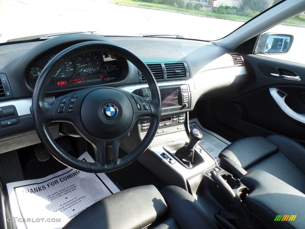 2005 3 Series 325i Coupe - Black Sapphire Metallic / Black photo #16