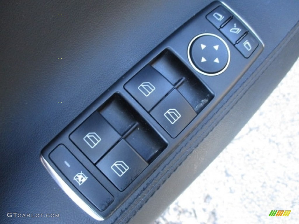 2013 Model S P85 Performance - Blue Metallic / Tan photo #56