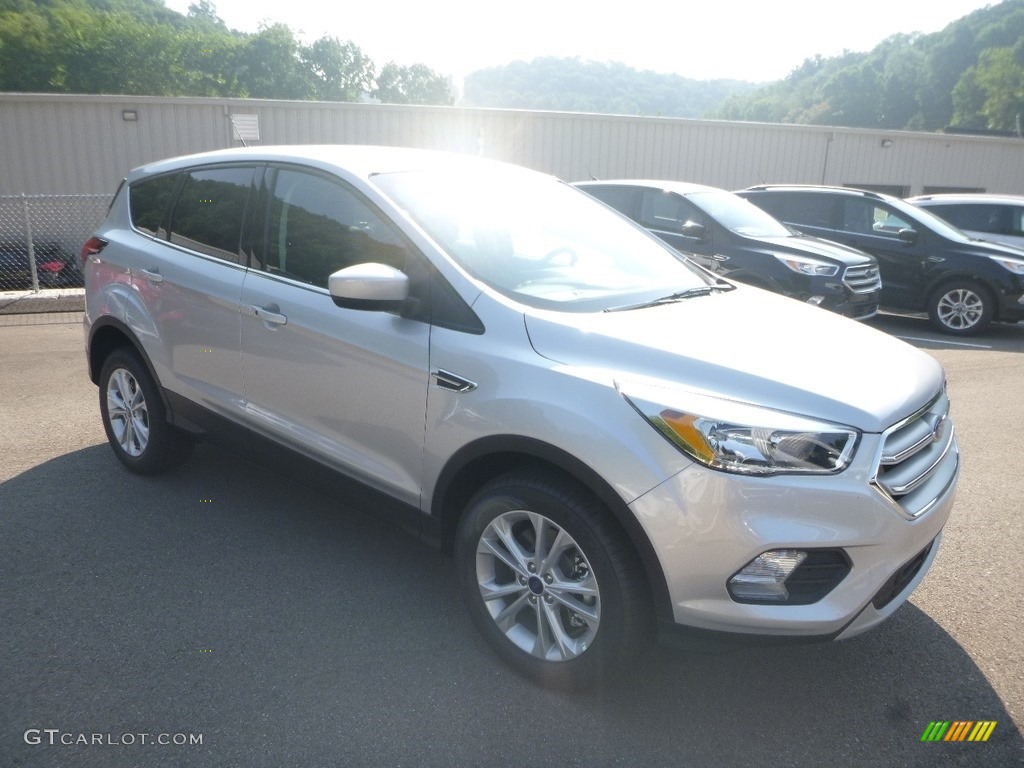 2019 Escape SE 4WD - Ingot Silver / Chromite Gray/Charcoal Black photo #3