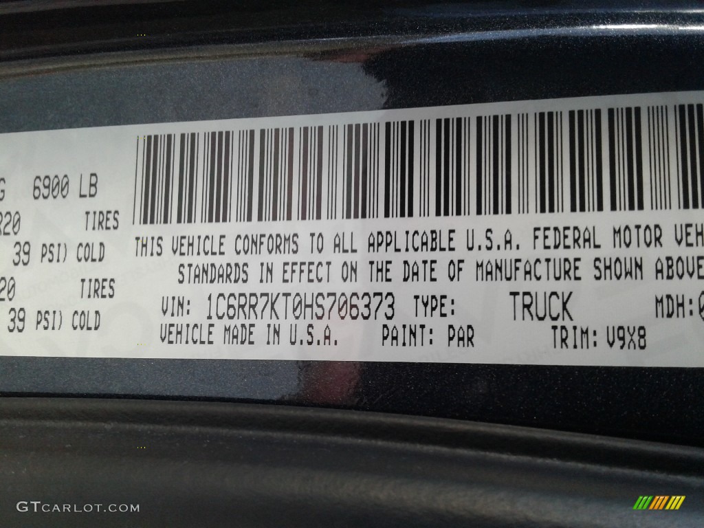 2017 1500 Express Crew Cab 4x4 - Maximum Steel Metallic / Black/Diesel Gray photo #27