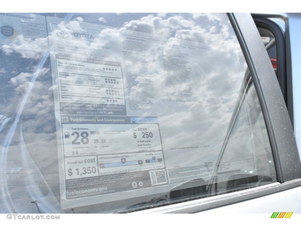 2019 RAV4 XLE - Silver Sky Metallic / Light Gray photo #11