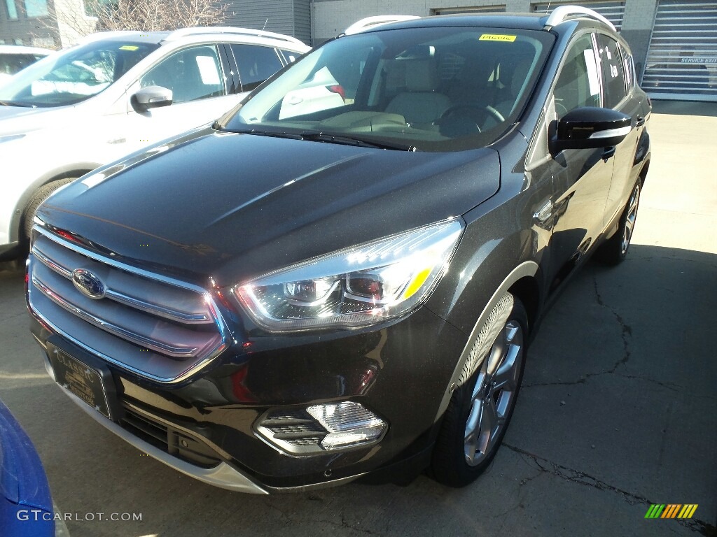 2019 Escape Titanium 4WD - Agate Black / Medium Light Stone photo #1