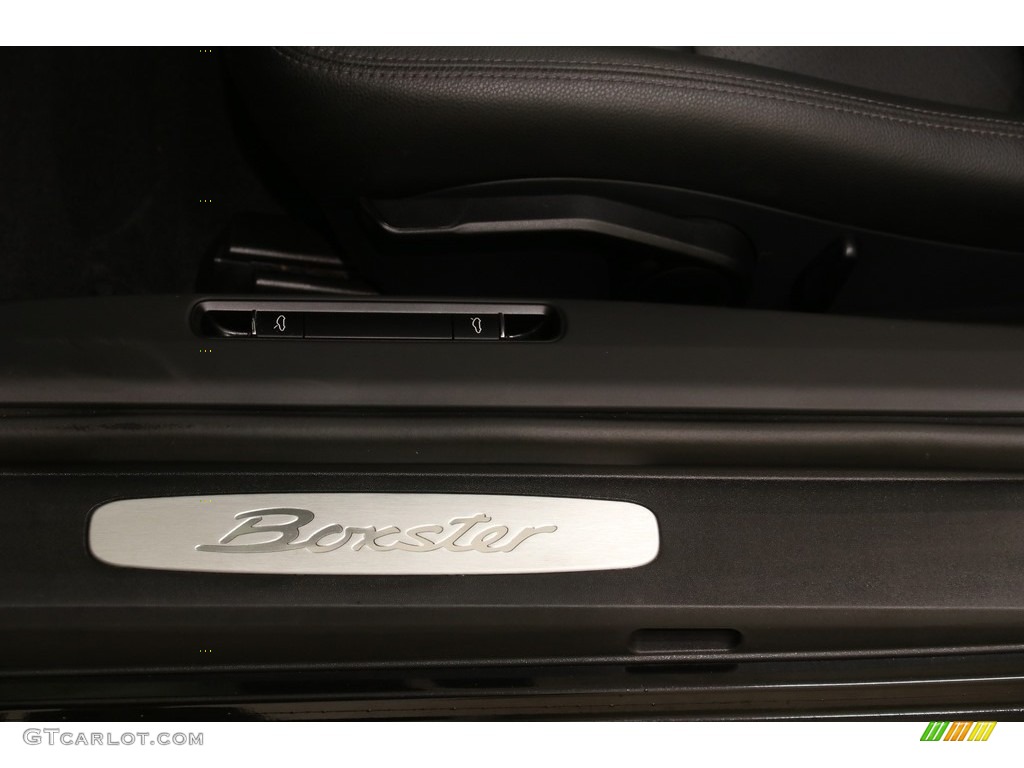 2013 Porsche Boxster Standard Boxster Model Marks and Logos Photos