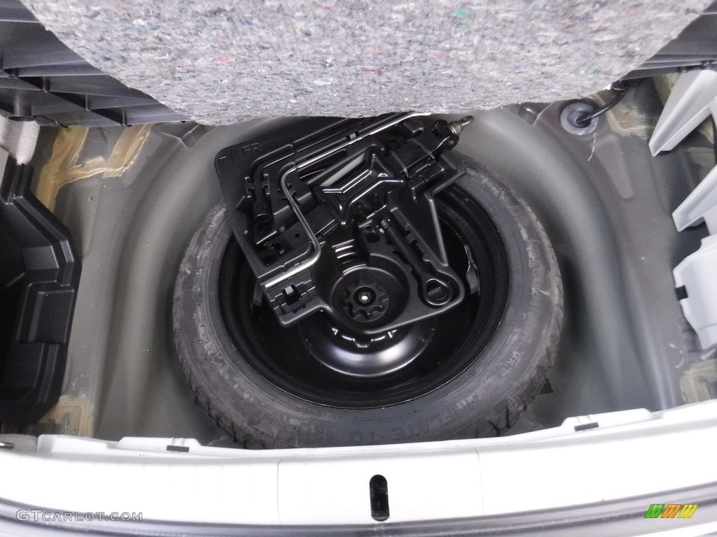 2012 Prius 3rd Gen Five Hybrid - Black / Bisque photo #34