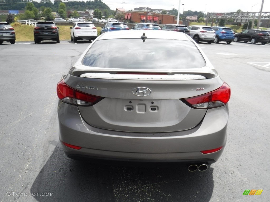 2016 Elantra Value Edition - Desert Bronze / Black photo #10