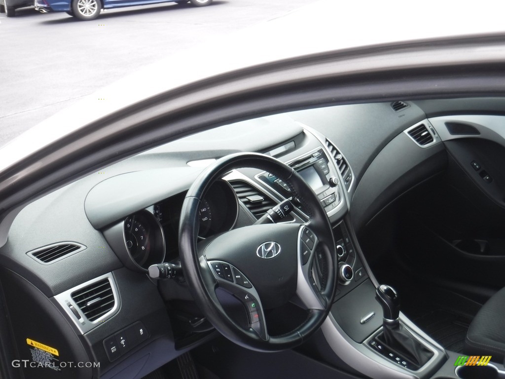2016 Elantra Value Edition - Desert Bronze / Black photo #14