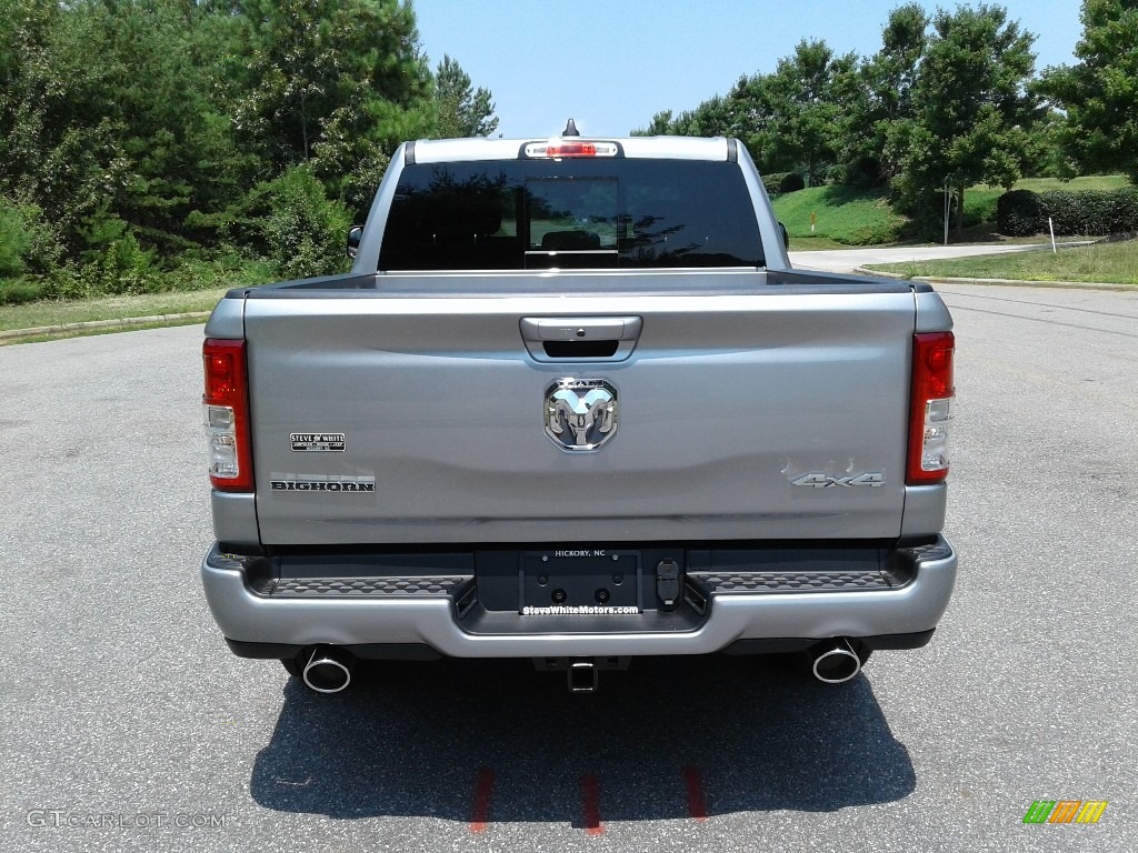 2019 1500 Big Horn Crew Cab 4x4 - Billett Silver Metallic / Black/Diesel Gray photo #7