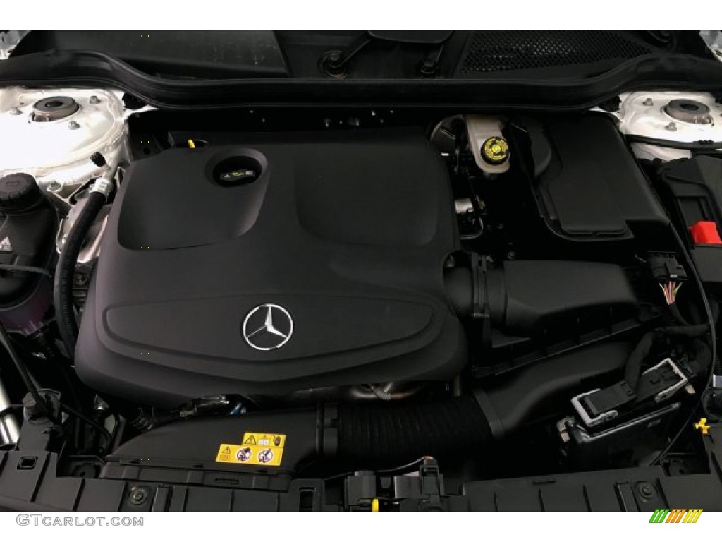 2019 GLA 250 - Polar White / Black photo #8