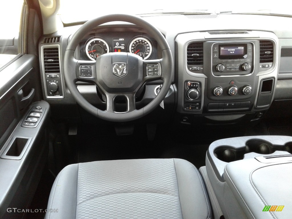 2019 1500 Classic Tradesman Quad Cab 4x4 - Blue Streak Pearl / Black/Diesel Gray photo #24