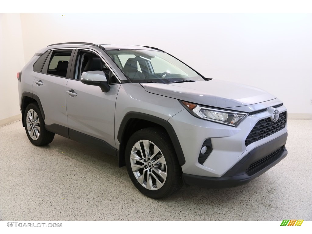 2019 RAV4 XLE AWD - Silver Sky Metallic / Black photo #1