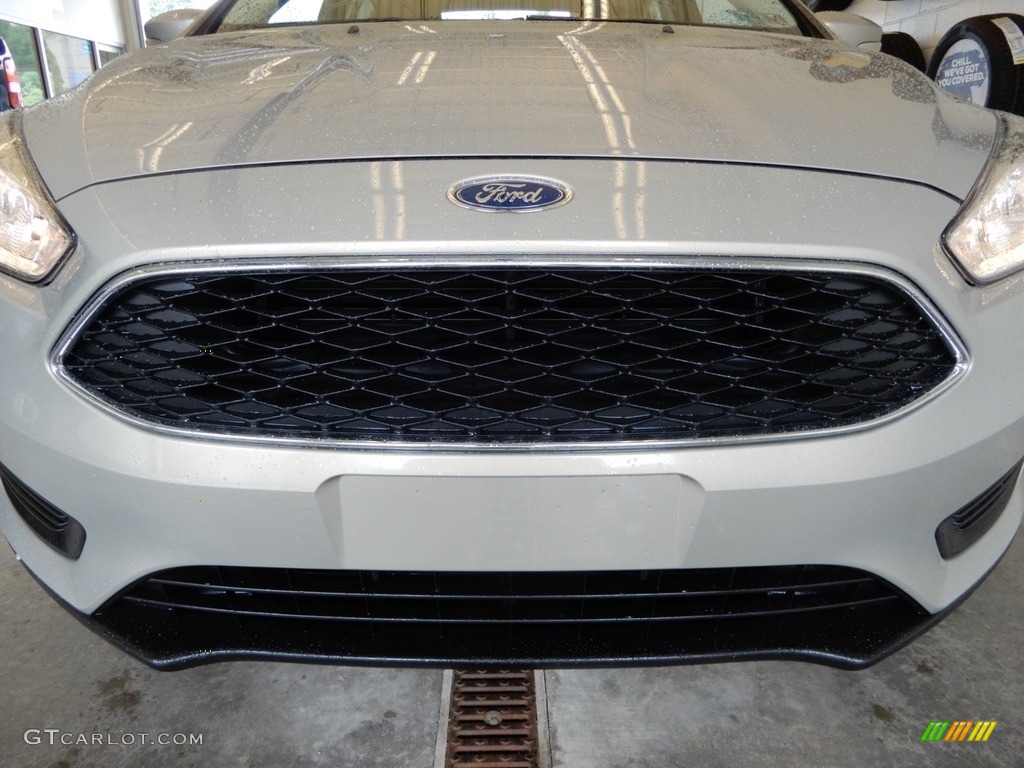 2015 Focus SE Sedan - Tectonic Metallic / Charcoal Black photo #11