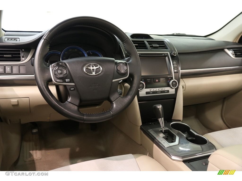 2014 Camry Hybrid XLE - Creme Brulee Metallic / Ivory photo #6