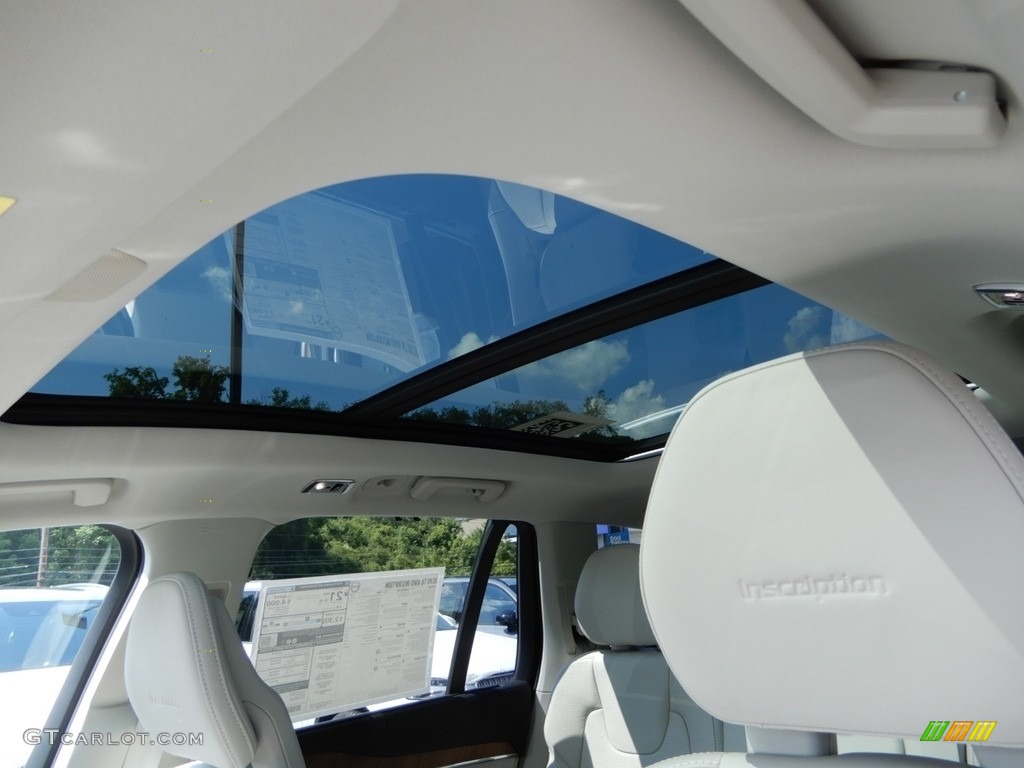 2020 XC90 T6 AWD Inscription - Birch Light Metallic / Blond photo #12