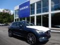 Front 3/4 View of 2020 XC60 T6 AWD Inscription