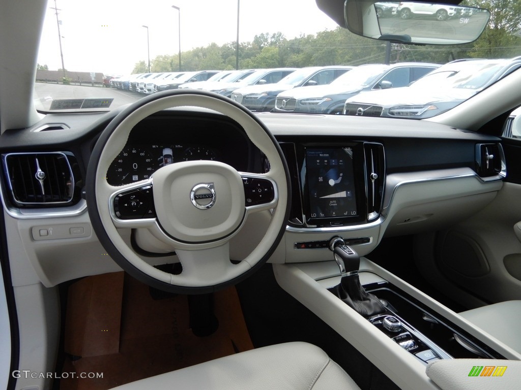 2020 Volvo S60 T5 Momentum Blond Dashboard Photo #134532433