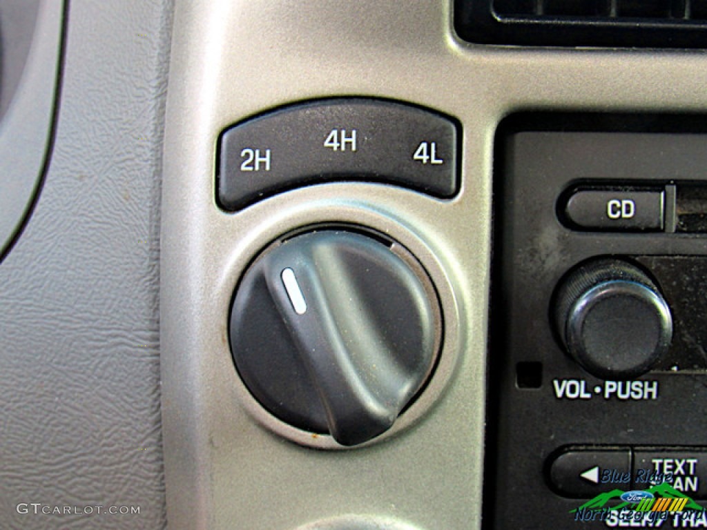 2011 Ranger XLT SuperCab 4x4 - Oxford White / Medium Dark Flint photo #24