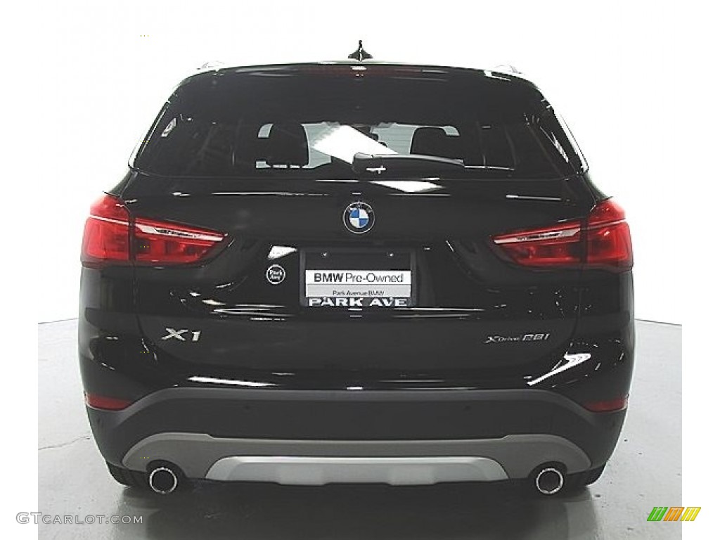 2019 X1 xDrive28i - Jet Black / Black photo #3