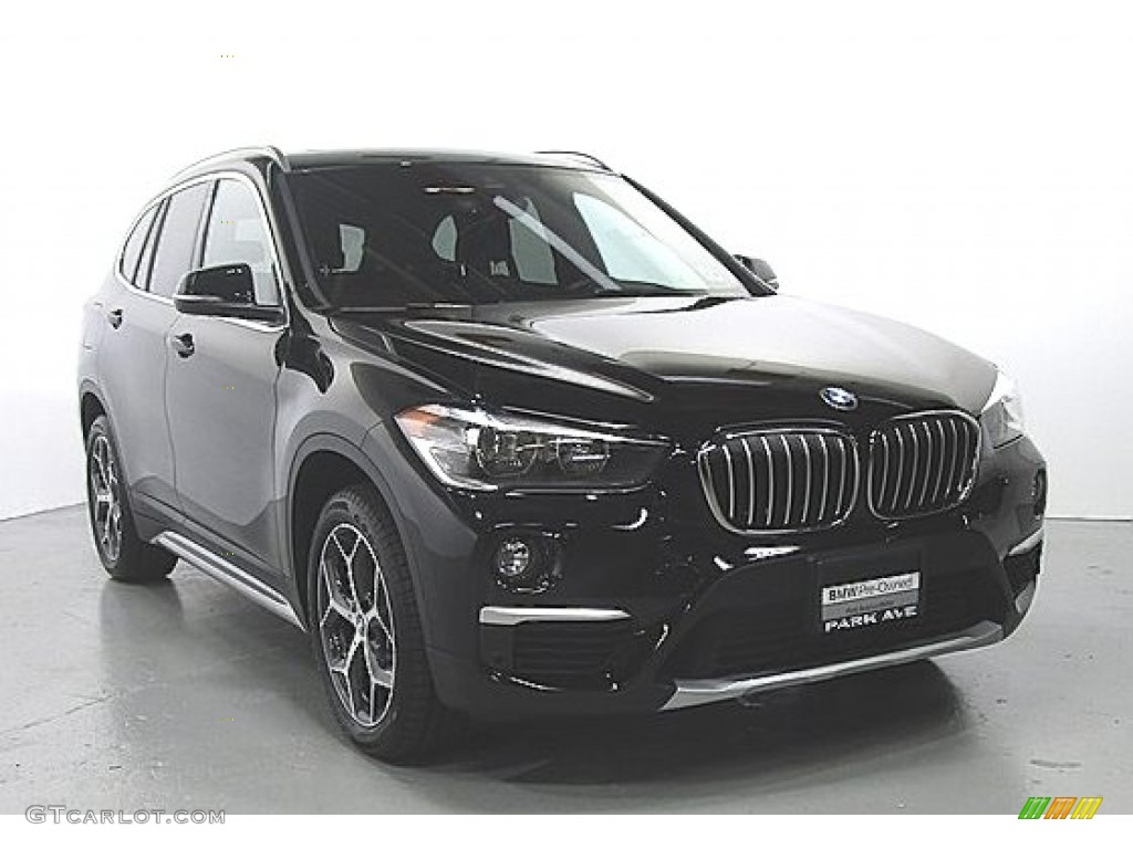 2019 X1 xDrive28i - Jet Black / Black photo #5