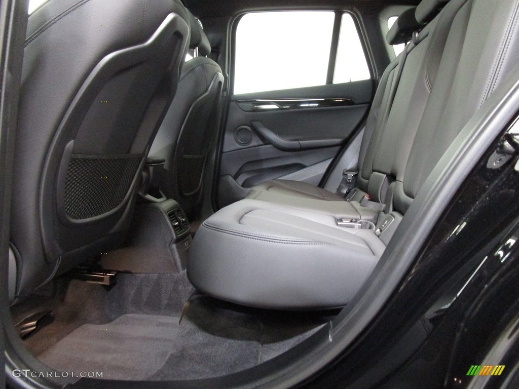 2019 X1 xDrive28i - Jet Black / Black photo #12