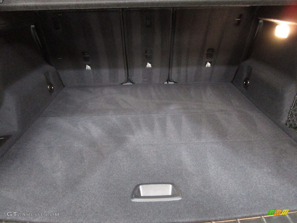 2019 X1 xDrive28i - Jet Black / Black photo #20