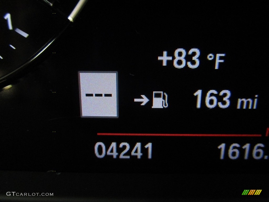 2019 X1 xDrive28i - Jet Black / Black photo #23