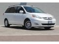 Blizzard White Pearl - Sienna XLE Photo No. 2