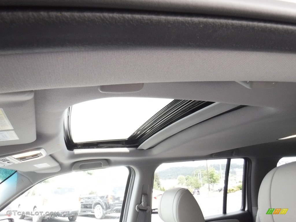 2015 Pilot EX-L 4WD - Alabaster Silver Metallic / Gray photo #12