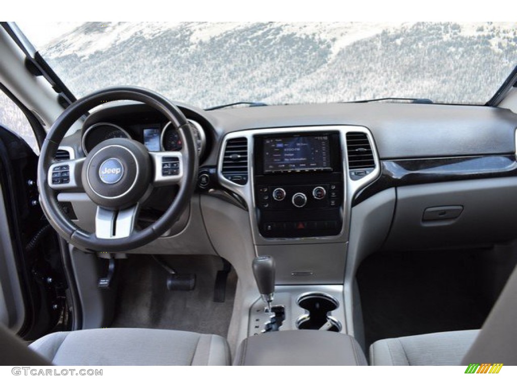 2012 Grand Cherokee Laredo 4x4 - Black Forest Green Pearl / Dark Graystone/Medium Graystone photo #13