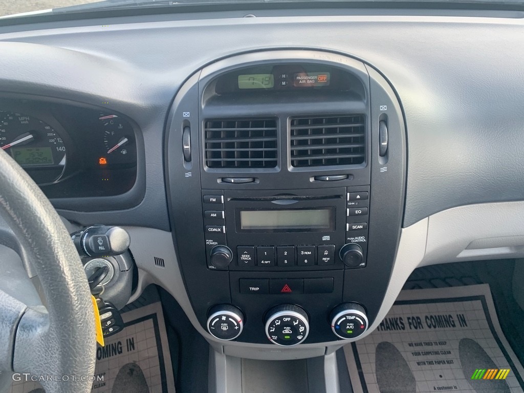 2008 Spectra EX Sedan - White / Gray photo #13