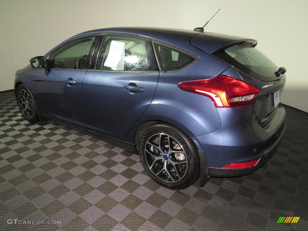 2018 Focus SEL Hatch - Blue Metallic / Charcoal Black photo #10