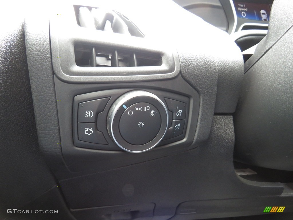 2018 Focus SEL Hatch - Blue Metallic / Charcoal Black photo #34
